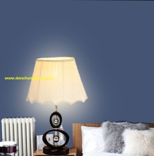 Đèn ngủ để bàn EU B078